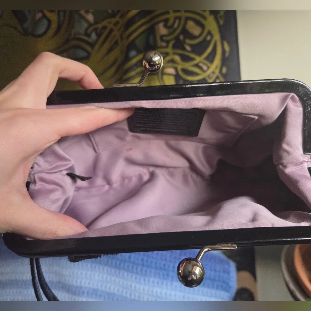 Coach Julia Limited Edition Black Sequins/Patent Leather Kisslock Wristlet - Picture 5 of 7